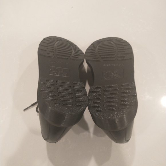 New Dr. Martens 14345 Boots - Picture 5 of 6